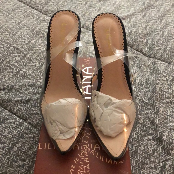 Heels - Picture 2 of 3